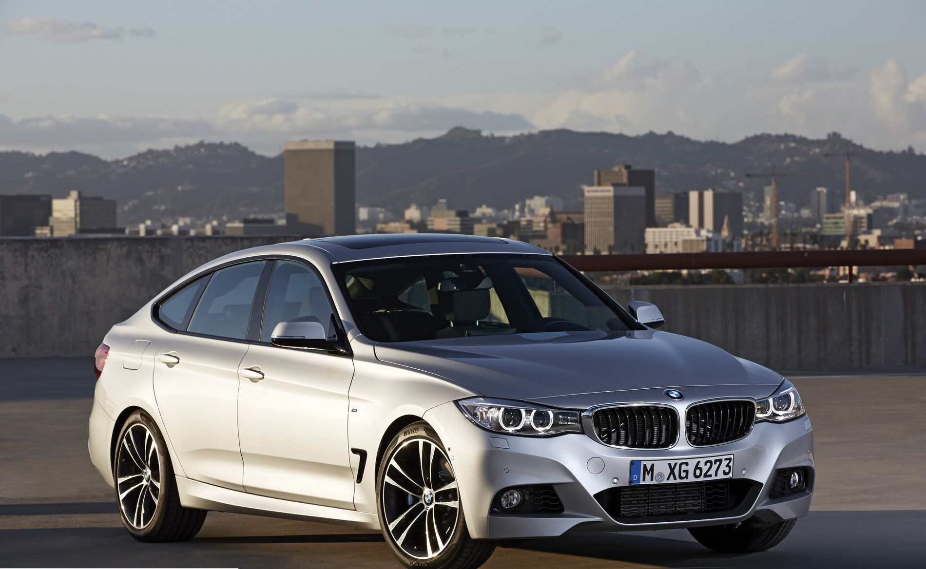 بی ام و سری 3 GT 328i