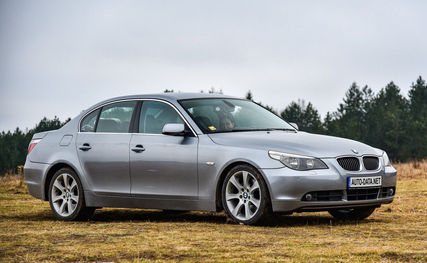 بی ام و سری 5 E60