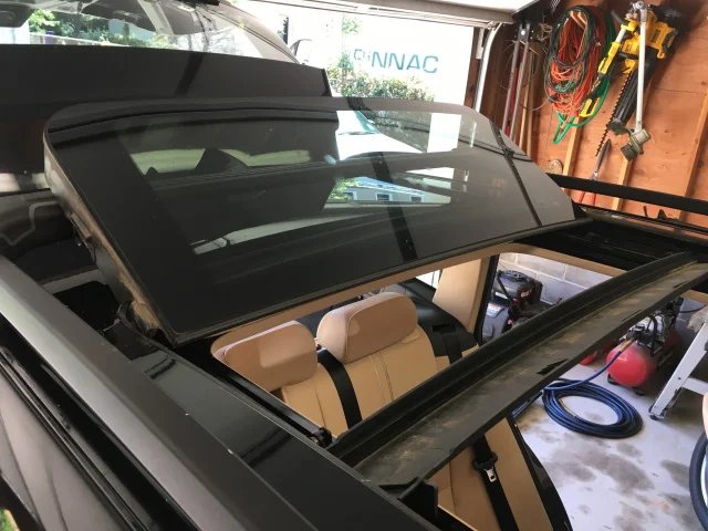 سقف پانوراما بی‌ام‌و